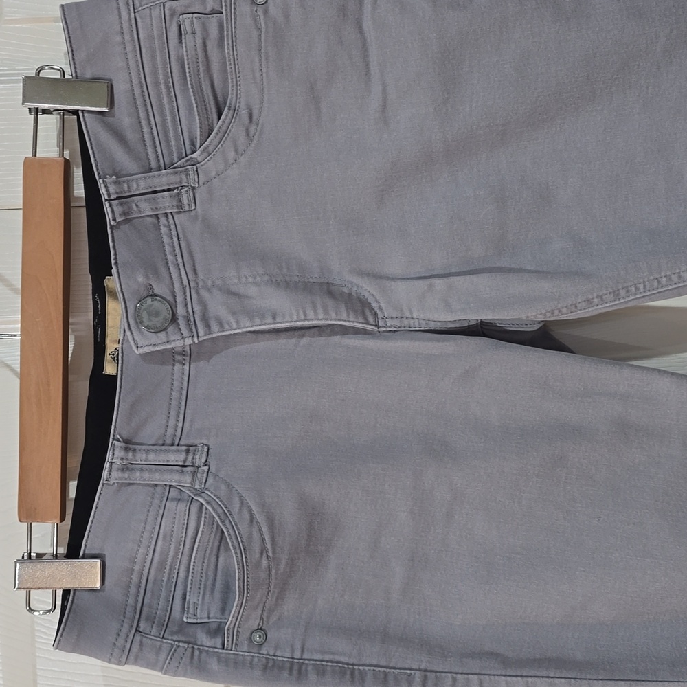Democracy Gray Skinny Leg Jeans
